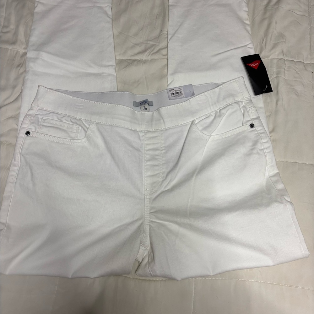 Kohl's Women's Boyfriend Jeans - White